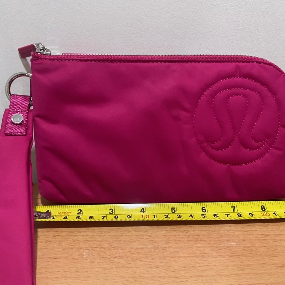 Lululemon Now and Always Pouch *Puffy - Ripened Raspberry